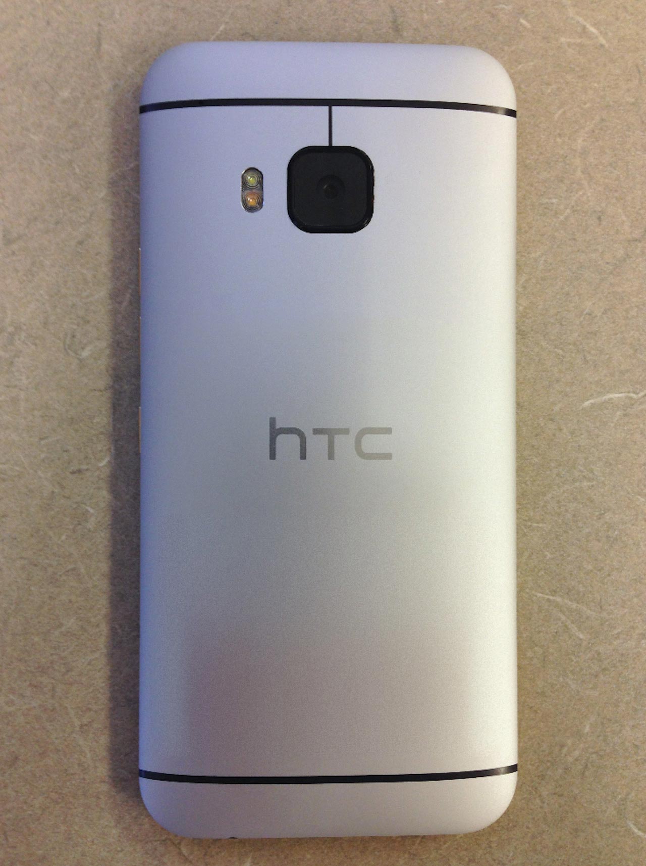 htconem9_