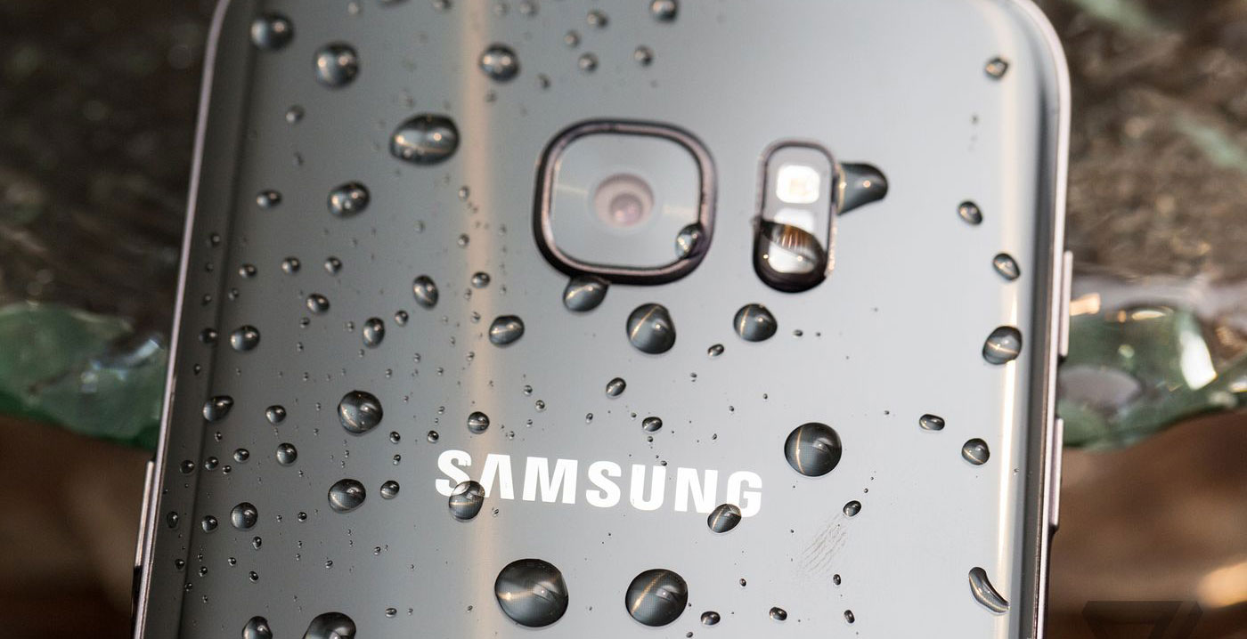 Les Galaxy S7 et S7 Edge sont résistant à l'eau (IP68).