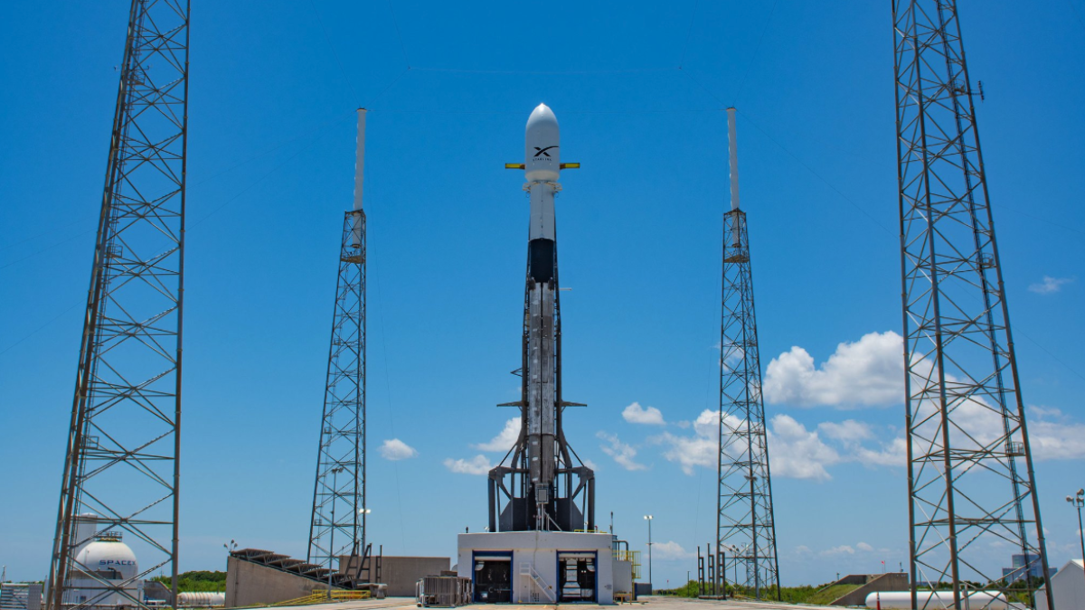 SpaceX reporte le lancement de ses satellites