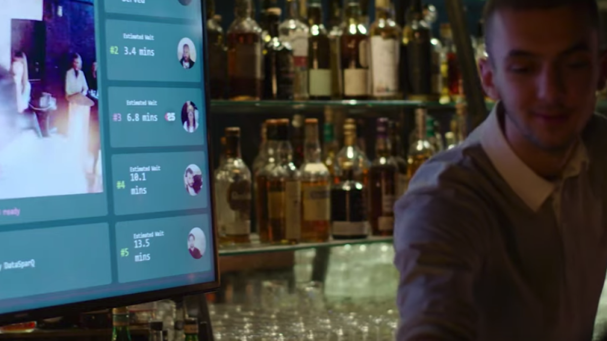 AI Bar : avec la reconnaissance faciale, un bar de Londres sert ses clients dans l'ordre