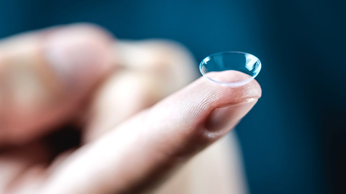 Voici les premiers verres de contact qui zooment quand vous clignez des yeux