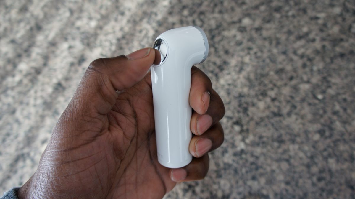 HTC RE