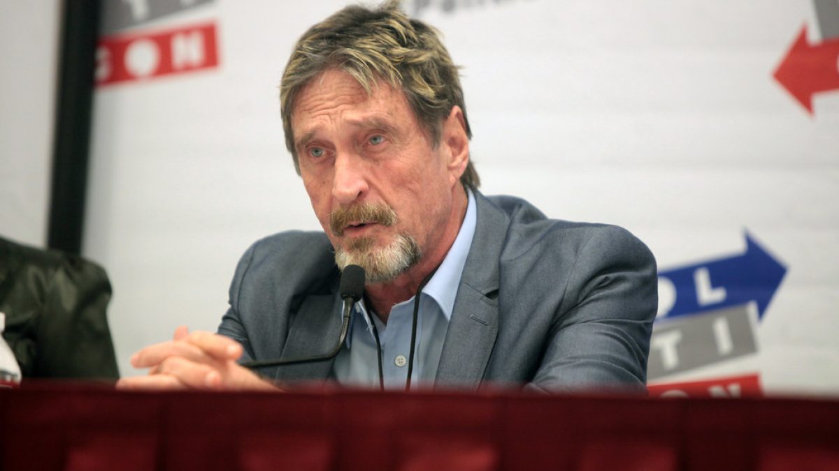 Bitcoin : John McAfee veut révéler l'identité du fondateur de la cryptomonnaie